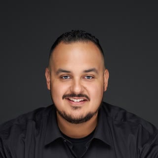 Alex, agent at EMR Investments